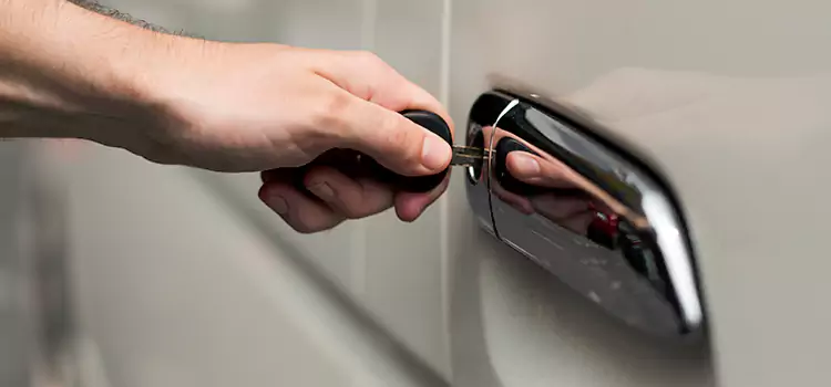 Why Choose Our Auto Locksmith Team in Lake Ronkonkoma, NY?
